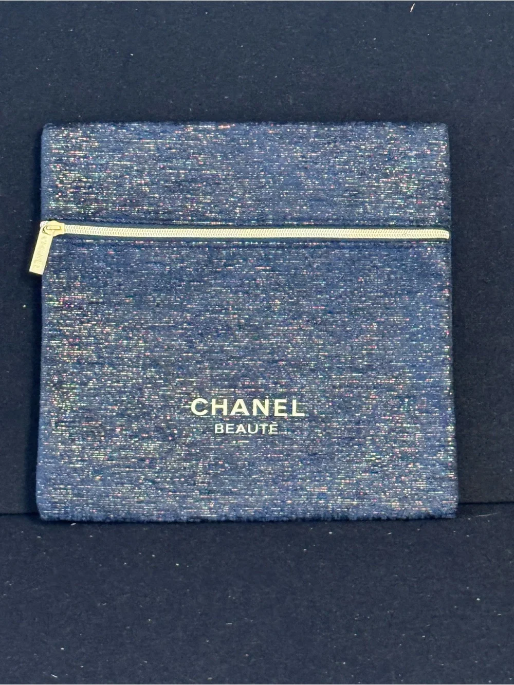 ✨ CHANEL Beauté Blue Shimmer Metallic Cosmetic Pouch / Clutch